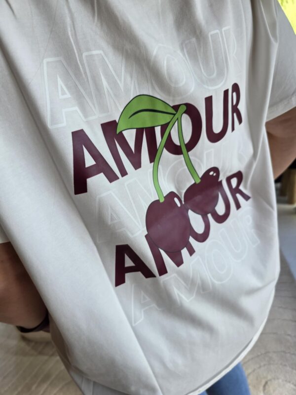 Lilie Plus - T-shirt Amour&Cerise - Blanc/Bordeaux – Image 3