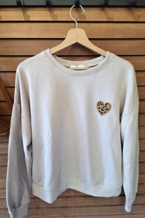 Sweat Beige coeur léopard