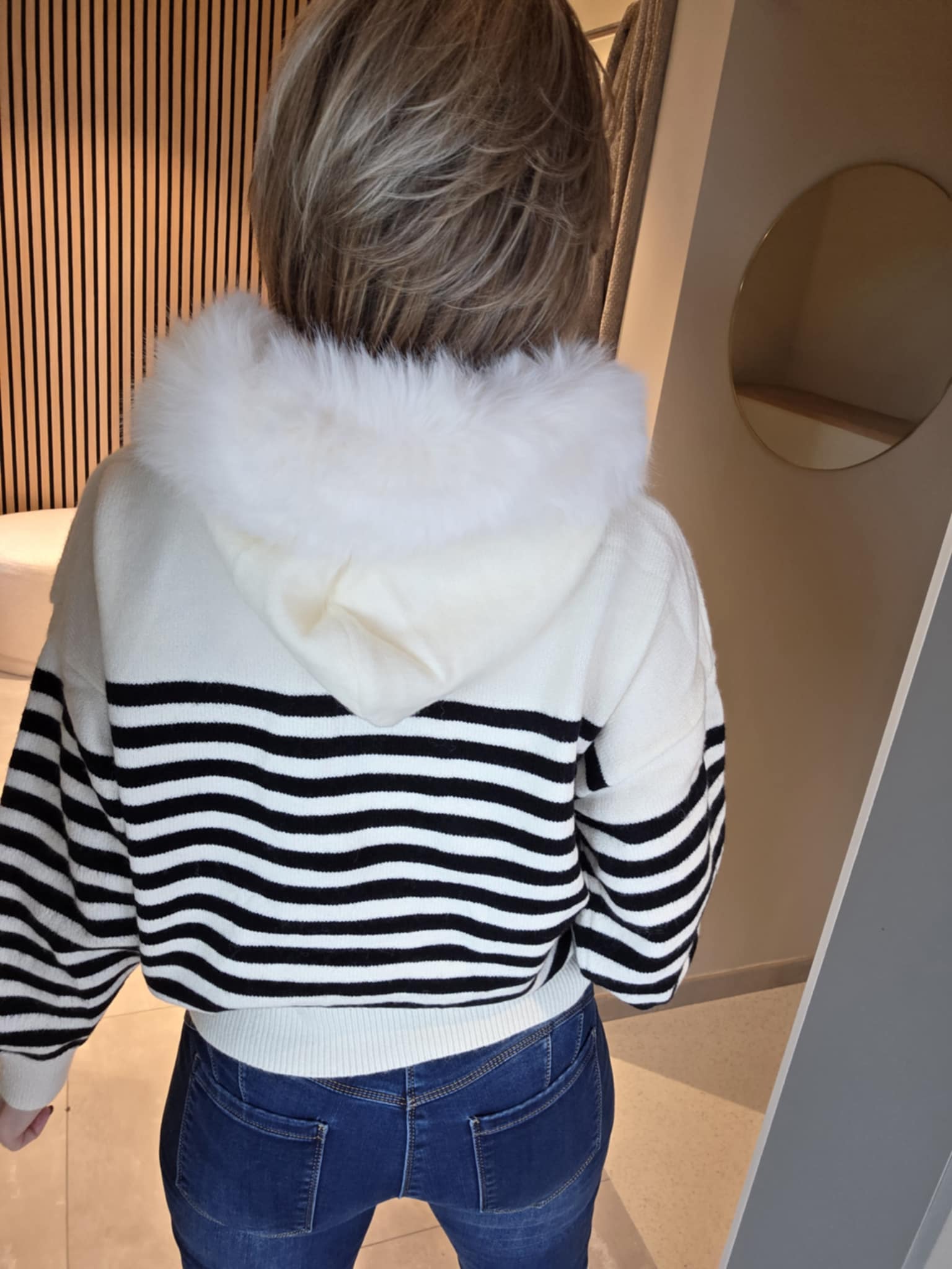 Pull rayé Daniela - Écru/Noir – Image 2