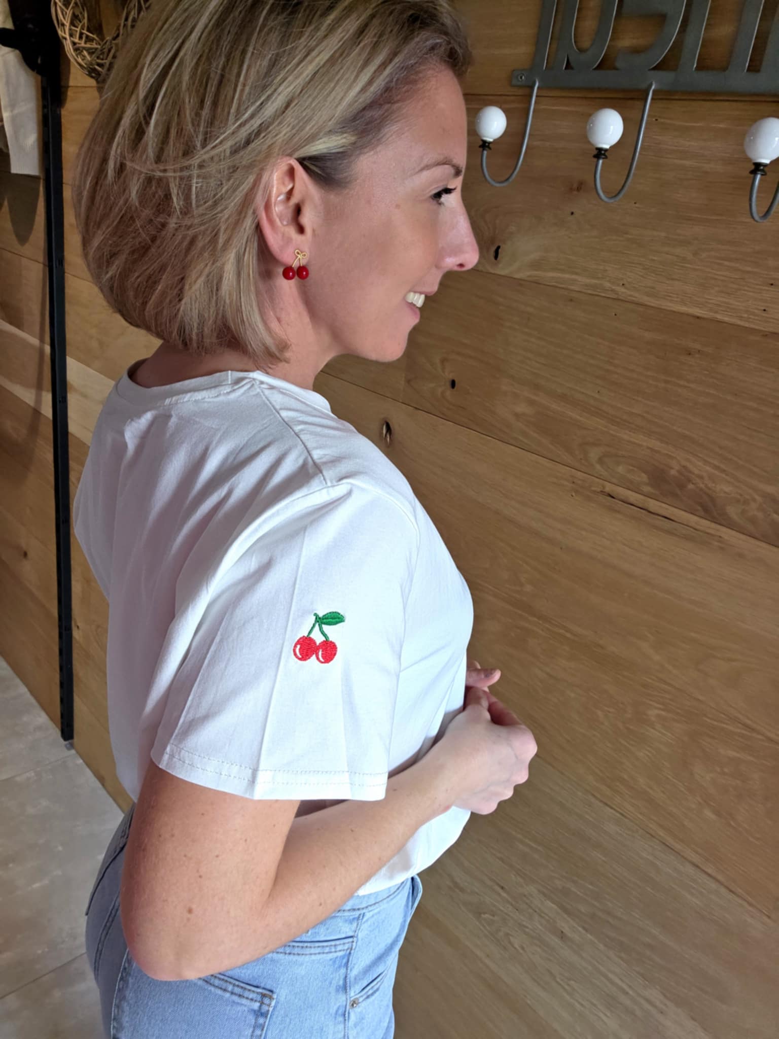 T-shirt Cerises - Blanc – Image 2