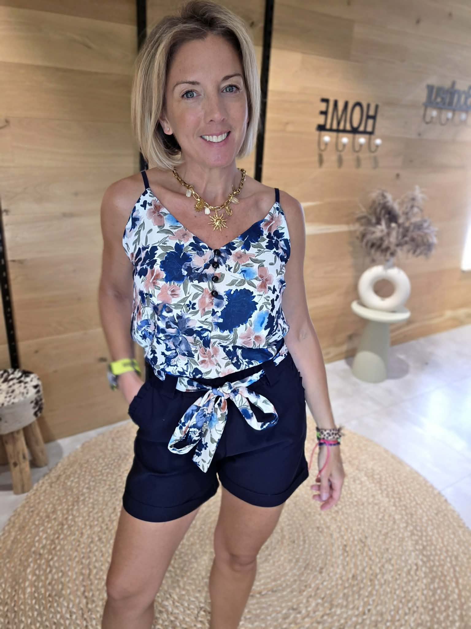 Top fleuri Alana - Bleu marine – Image 2
