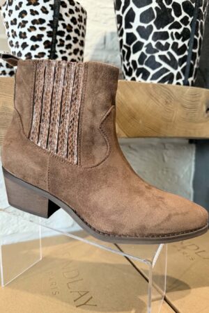 Boots camel